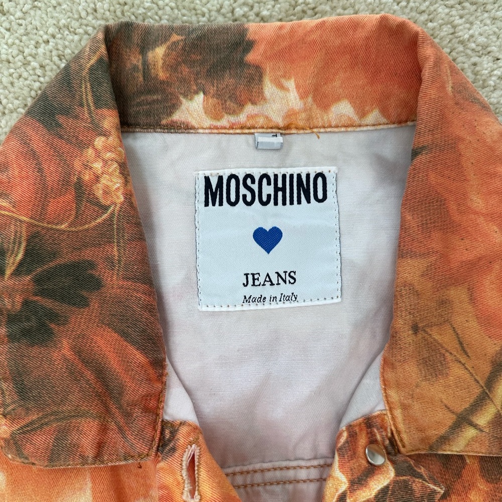 Moschino Autumn Flowers 90s Printed Crop
Jacket